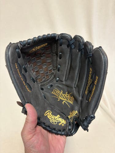 RH Rawlings Highlight Series Baseball Glove 12" (Used)