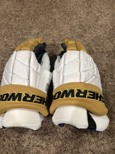 Sher-Wood Code TMP Pro Gloves 14" Pro Stock (Used)