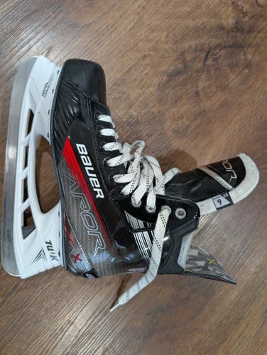 Bauer Vapor 3X Hockey Skates Size 9 EE Senior (Used)