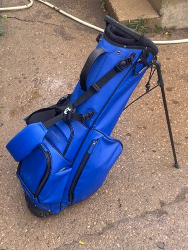 Orca Dorsal 2 golf bag