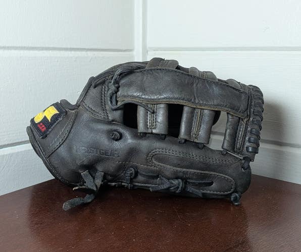 Japan SSK TKG-107 Vintage 12.5" Baseball Glove - The Professional Edge