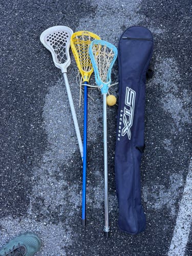Lacrosse stick bundle with bag