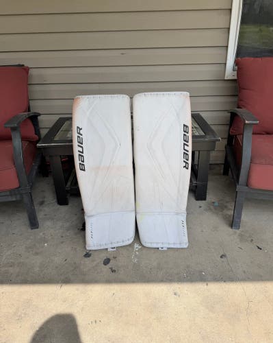 Bauer Vapor FlyLite 33+1 Goalie Leg Pads