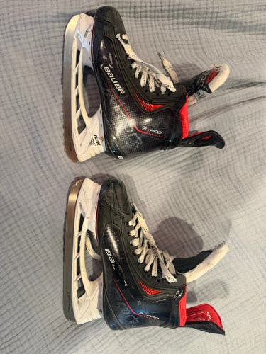 Bauer Vapor 3X Pro Hockey Skates  Size 5 (Used) with LS Pulse SS Runners(246 mm)