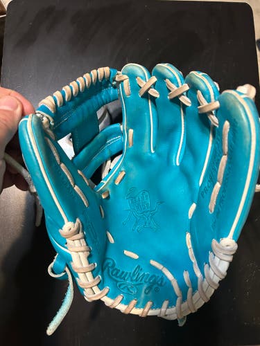 Rawlings Heart of The Hide RH Softball Glove 11.5" (Used)
