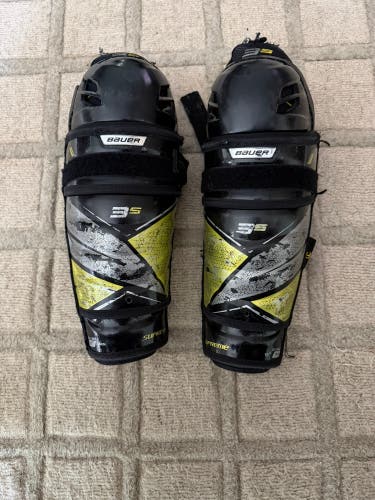 Junior Bauer Supreme 3S 11" Shin Pads (Used)