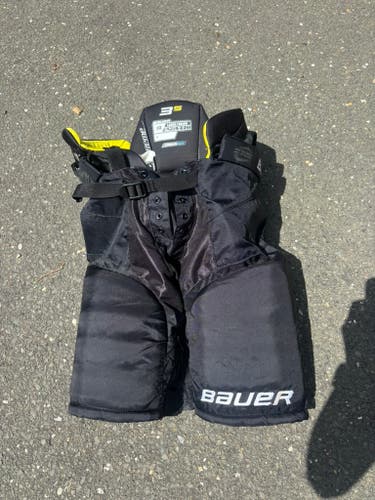 Junior Large Bauer Supreme 3S Hockey Pants (Used)