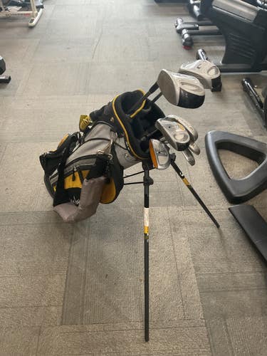 Used Walter Hagen JR SET Jr Club Set RH 7 Piece 11614-S000243152