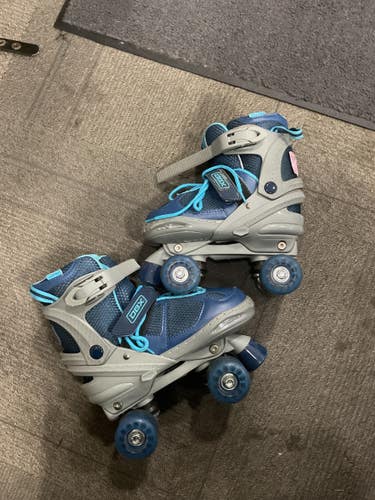Used DBX ADJ 1-4 Junior Roller Quad Skates Royal Blue Junior 04 11614-S000243134