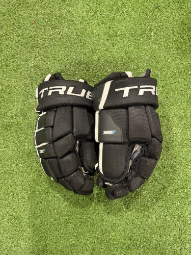 True XC7 Hockey Gloves | 14"