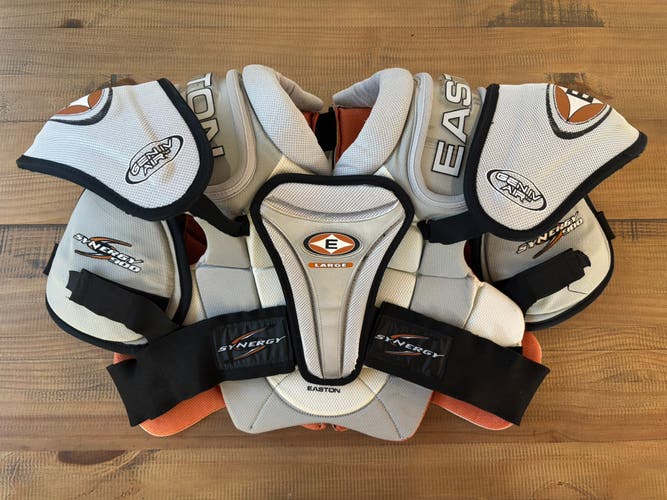 Easton Synergy 900 Shoulder Pads Senior Mens Large Used
