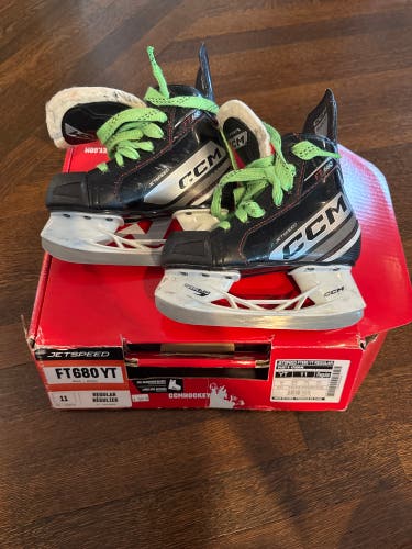 2023 CCM JetSpeed FT680 Hockey Skates 11 (Used)