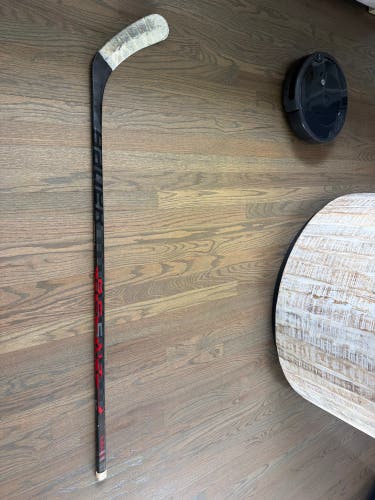Junior Bauer AG5NT Right Handed Hockey Stick P92 40 Flex Pro Stock (Used)