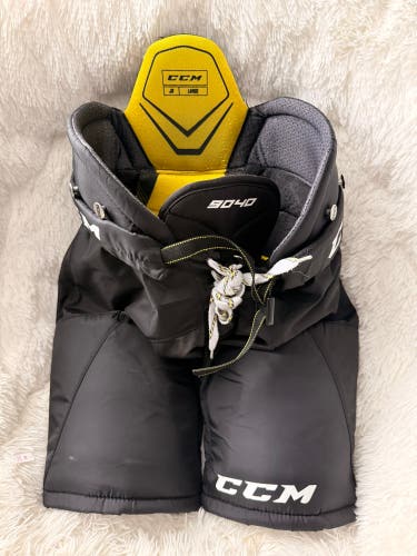 Junior Large CCM Tacks 9040 Hockey Pants (Used)