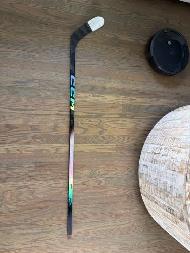 Junior CCM JetSpeed FT8 Pro Right Handed Hockey Stick P28 40 Flex (Used)