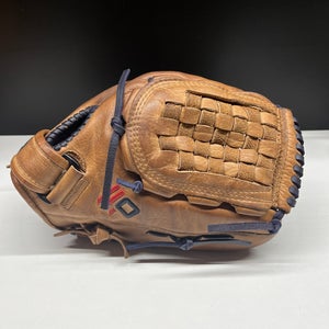 Nokona RH Baseball Glove 12.5" (Used)