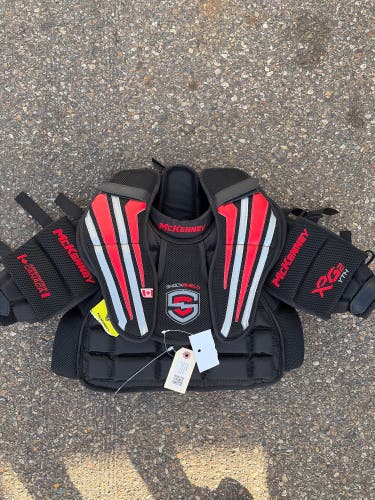 Youth Medium Mckenney XPG2 Goalie Chest Protector (New)