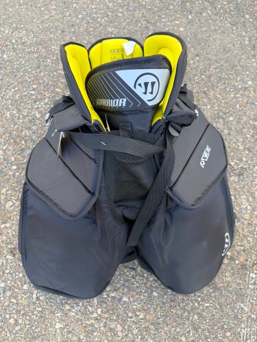 Senior Large Warrior Ritual X3E Hockey Goalie Pants (New)