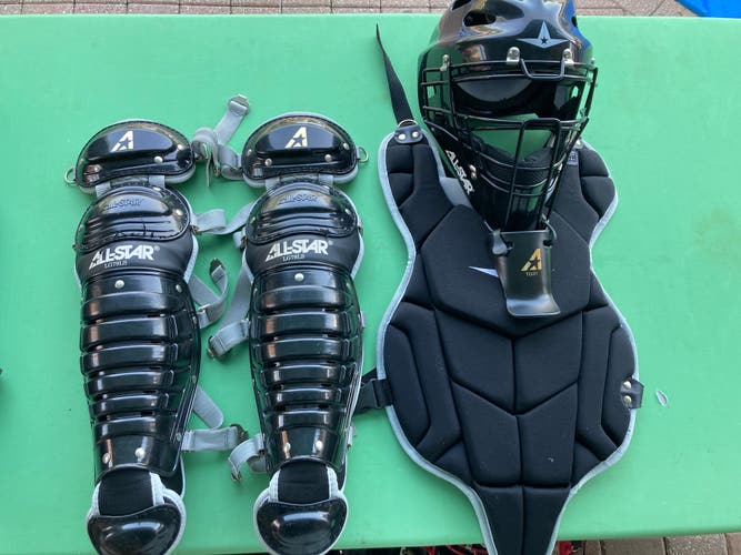 Youth All Star Classic Pro Catcher's Set | Ages 7-9
