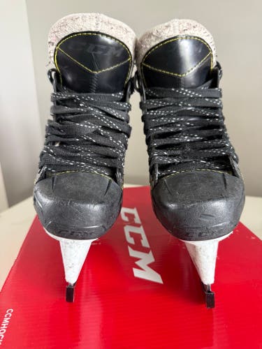 CCM Tacks 9350 Hockey Skates Regular Width Size 1 (Used)