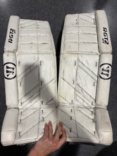 White 32+1" Intermediate Warrior Ritual GT2 Goalie Leg Pads (Used)