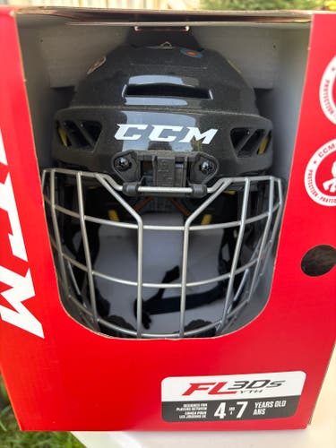 CCM FitLite 3DS Helmet (Used)