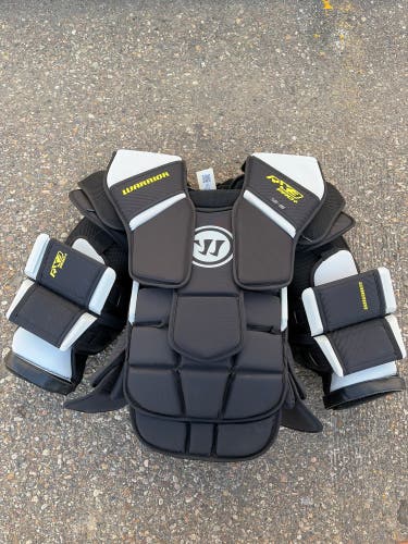 Senior Medium Warrior Ritual X3 Pro+ Goalie Chest Protector (New)