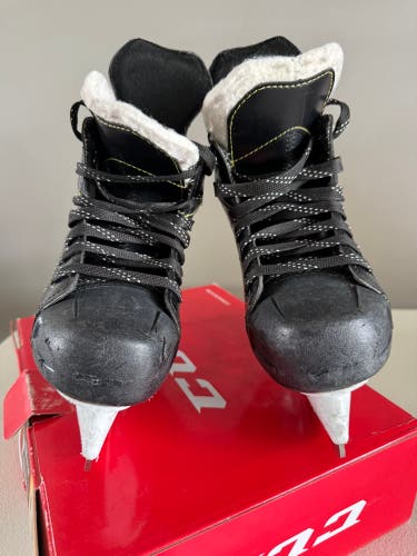 2018 CCM Tacks 9040 Hockey Skates Regular Width 11 (Used)