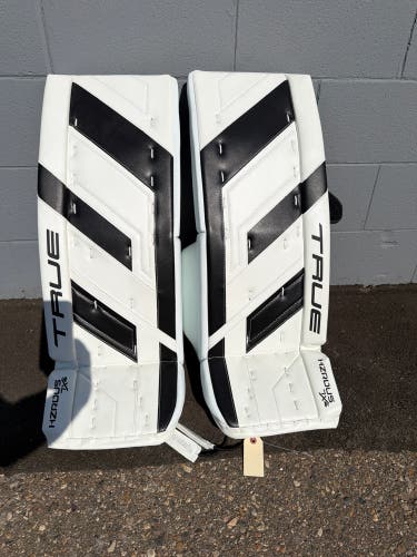 White 32" Senior True HZRDUS 7X4 Goalie Leg Pads (New)