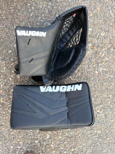 Junior Vaughn Slr4 Goalie Gloves & Blockers Regular (New)