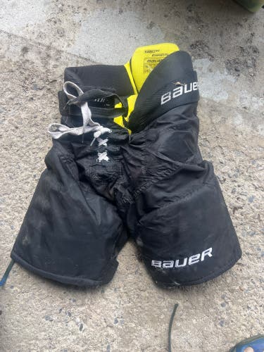 Youth Large Bauer Supreme 2S Pro Hockey Pants (Used)