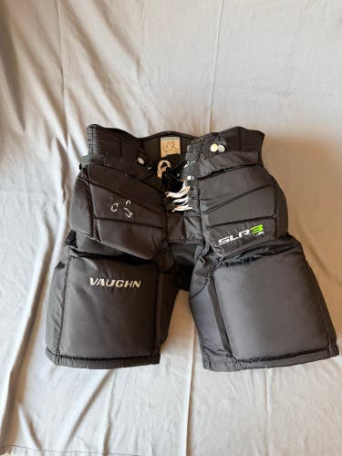 Junior Large Vaughn Ventus SLR3 Hockey Goalie Pants (Used)
