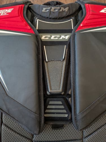 CCM EFlex 2.9 Goalie Chest Protector, Senior, Small (Used)