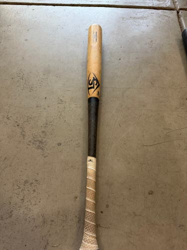 Acuna composite 33 inch 30 oz used