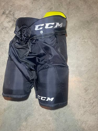 Men's Junior Medium CCM Tacks 9550 Hockey Pants (Used)