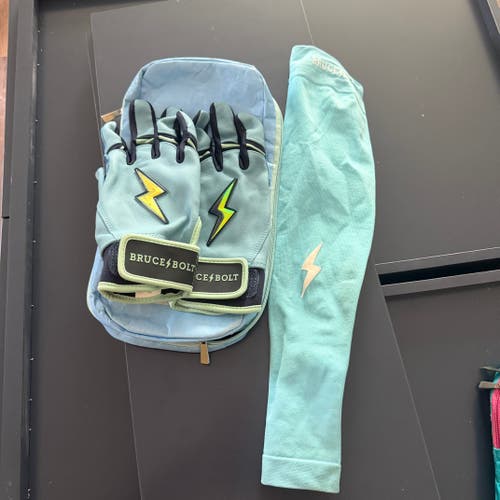 Medium Batting Gloves (Used)