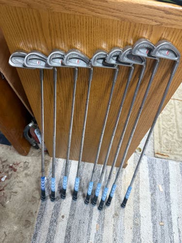 Men's Ping Eye Right Handed Iron Set Stiff Flex (9 Clubs) #3 - #9, PW, GW (Used)