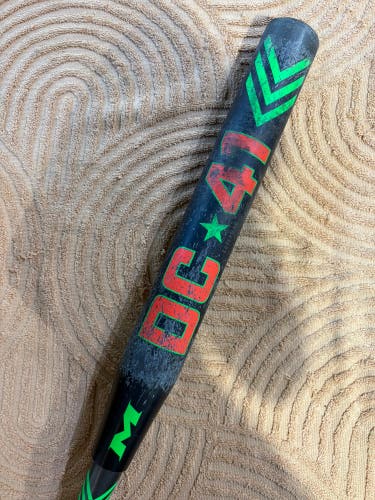 Miken DC 41 Supermax Bat (-7) Composite 27 oz 34" (Used)