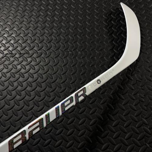*NEW* SR Bauer Proto2 Right Handed Hockey Stick P28 87 Flex (Limited-White)