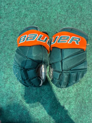 Green Junior Bauer Vapor Pro Team Gloves 12" North Shore Shamrocks (Used)