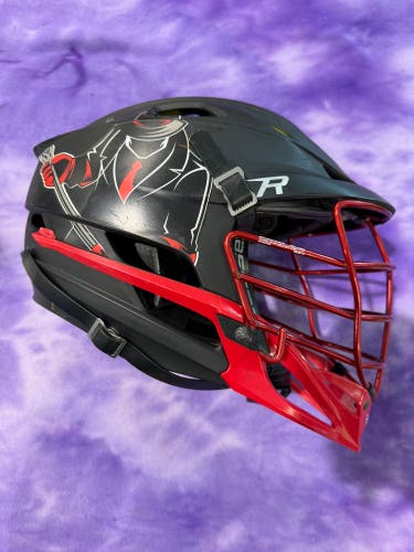 Black Adult Cascade R Helmet (Used)