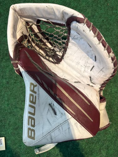 White & Maroon Intermediate Bauer Vapor 3X Goalie Glove Regular (Used)