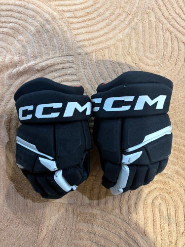 CCM Next Gloves 12" (Used)