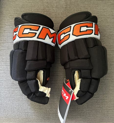 Philadelphia Flyers CCM HG97 Gloves 13" Pro Stock (New)