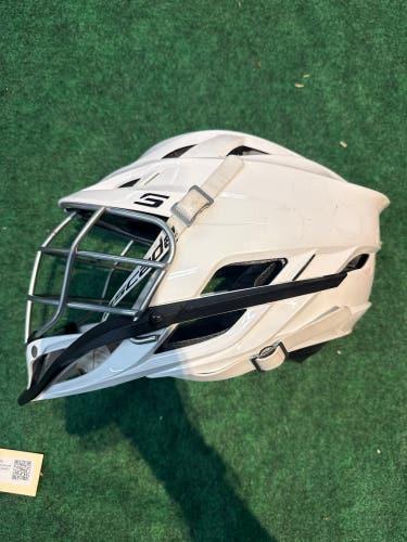 White Youth Cascade S Helmet (Used) | OSFM