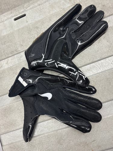 Black XL Adult Nike Gloves (New)