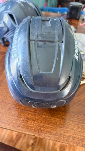 Medium Bauer Hyperlite Helmet (Used)