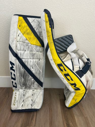 34+1" CCM EFlex 5 Goalie Leg Pads (Used)