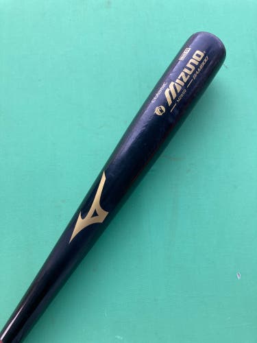 Mizuno Classic Series MZB 62 Bamboo Bat BBCOR Certified (-3) 29 oz 32" (Used)