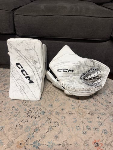 CCM EFlex 6 Glove and Blocker (Used)
